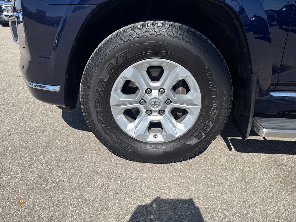 Used 2018 Toyota 4Runner Limited image 28