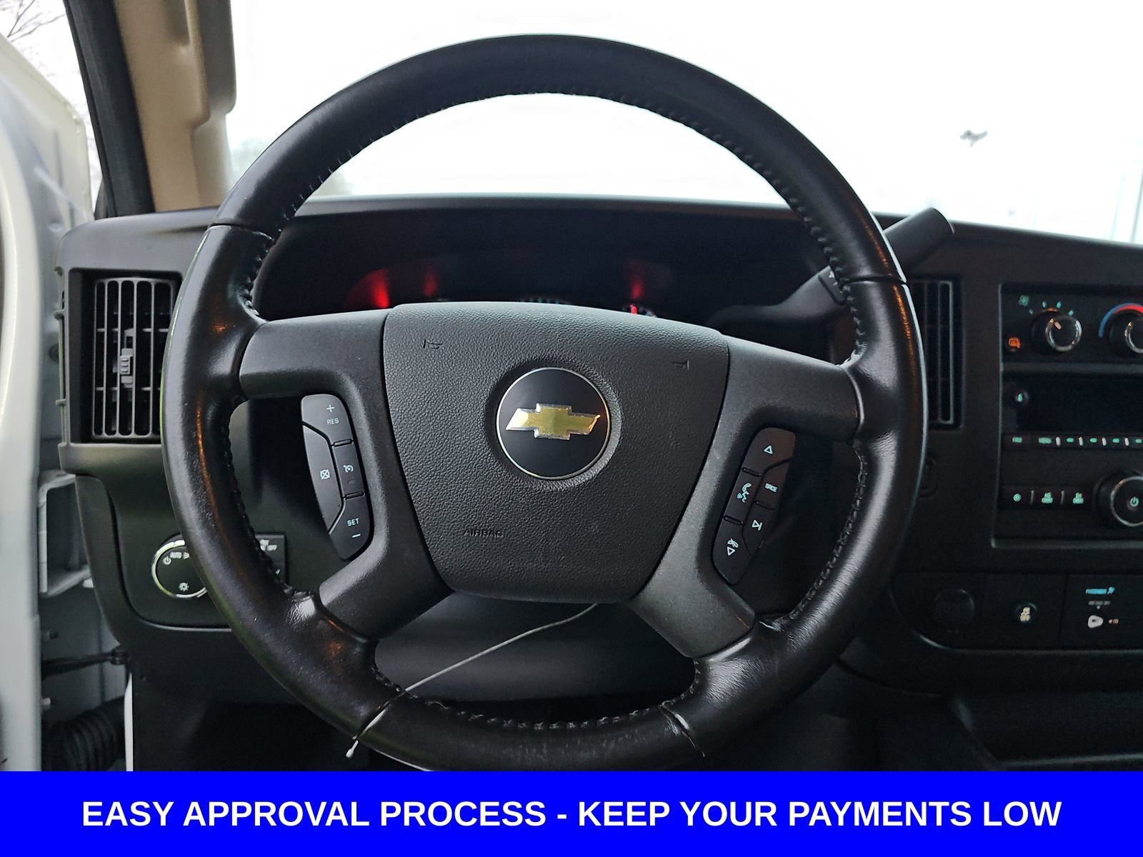 Used 2022 Chevrolet Express 3500 w/ Driver Convenience Package image 7