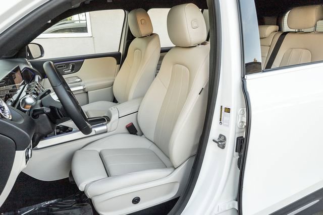 Used 2025 Mercedes-Benz GLB 250 image 11