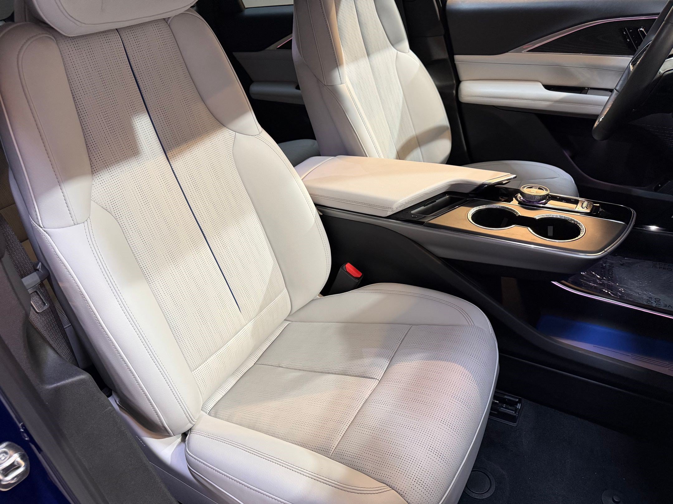 Certified 2024 Cadillac Lyriq Sport RWD image 50