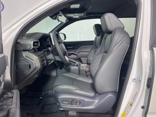 Used 2026 Toyota Tacoma Limited AWD/4WD image 10