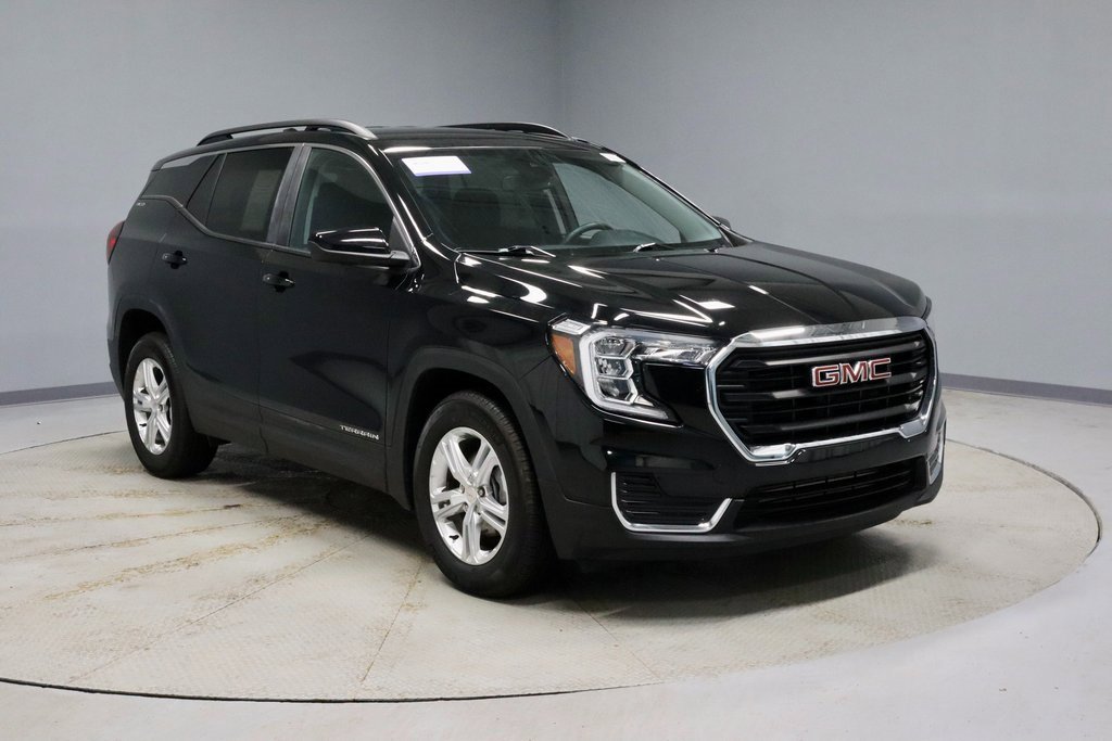 Used 2022 GMC Terrain SLE w/ Driver Convenience Package