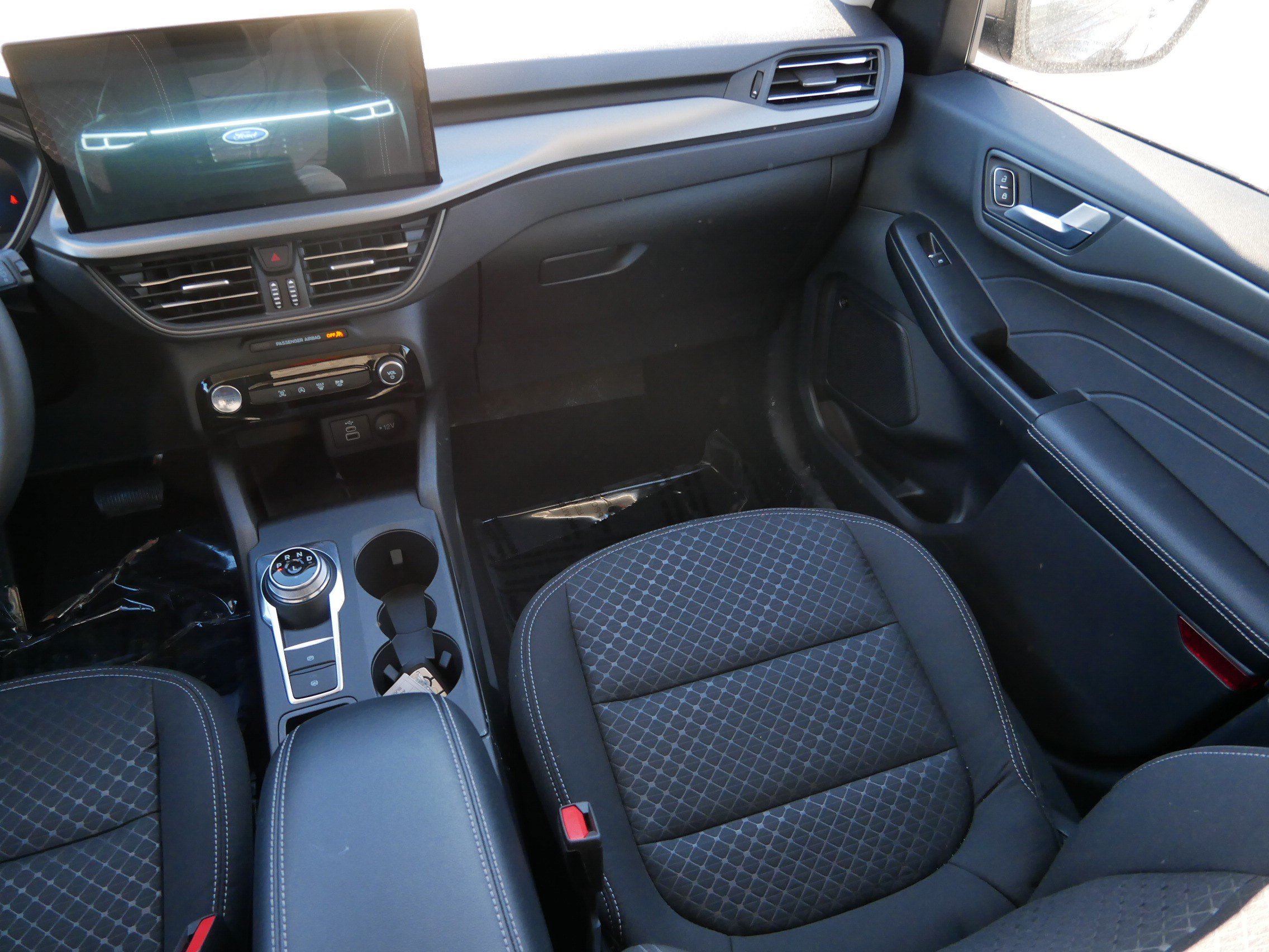 Used 2025 Ford Escape Active w/ Active Premium Tech Pack AWD/4WD image 11