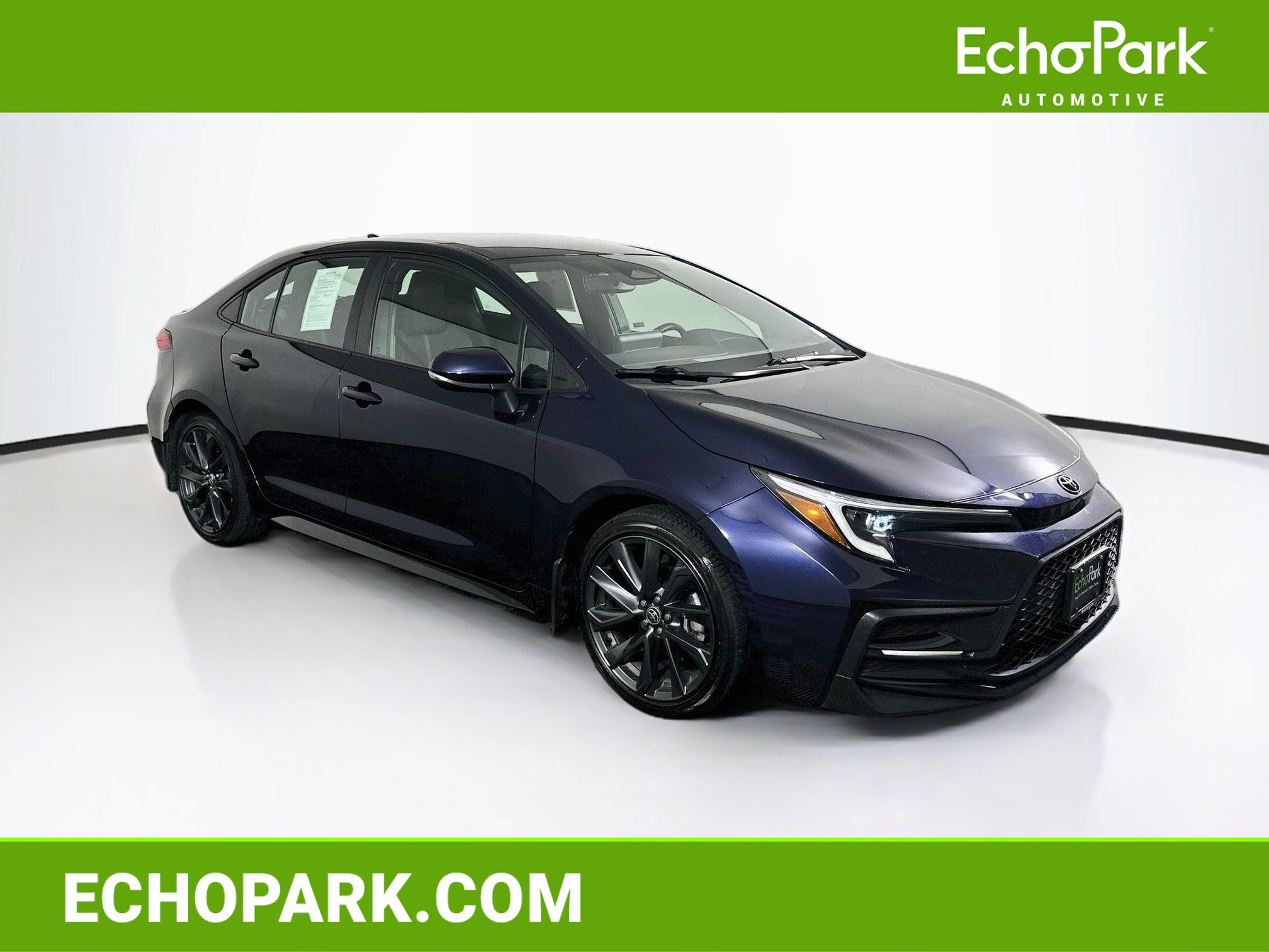 Used 2025 Toyota Corolla SE FWD image 1