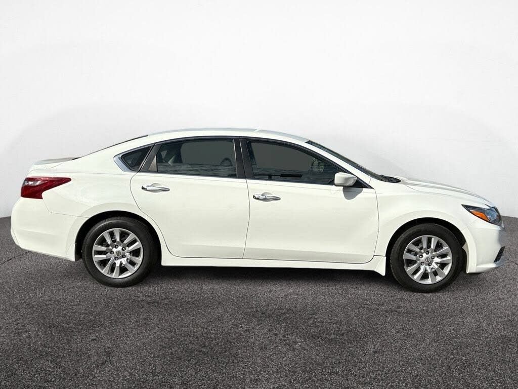 Used 2018 Nissan Altima 2.5 S w/ S Convenience Package FWD image 6