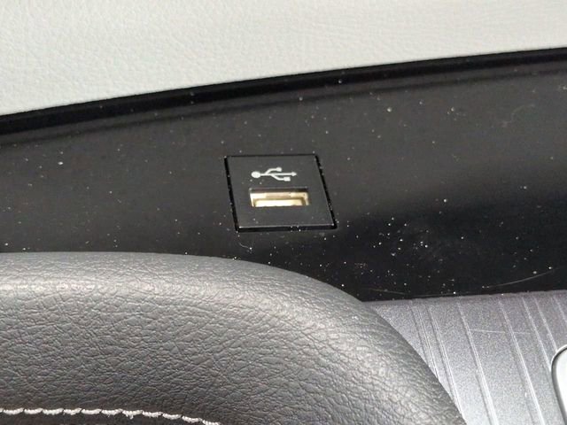 Certified 2025 Toyota Sienna LE FWD image 21
