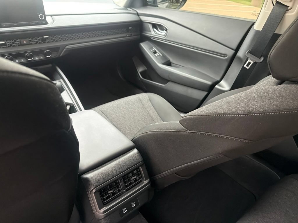 Used 2025 Honda Accord SE image 30