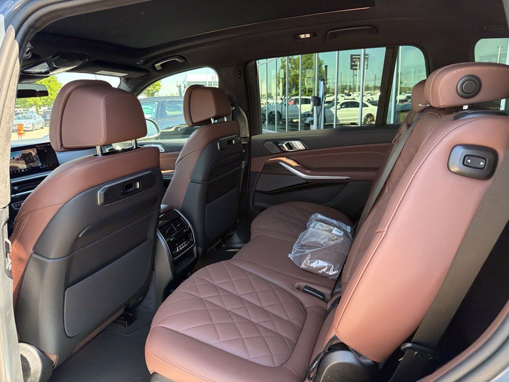 New 2027 BMW X7 xDrive40i AWD/4WD image 26