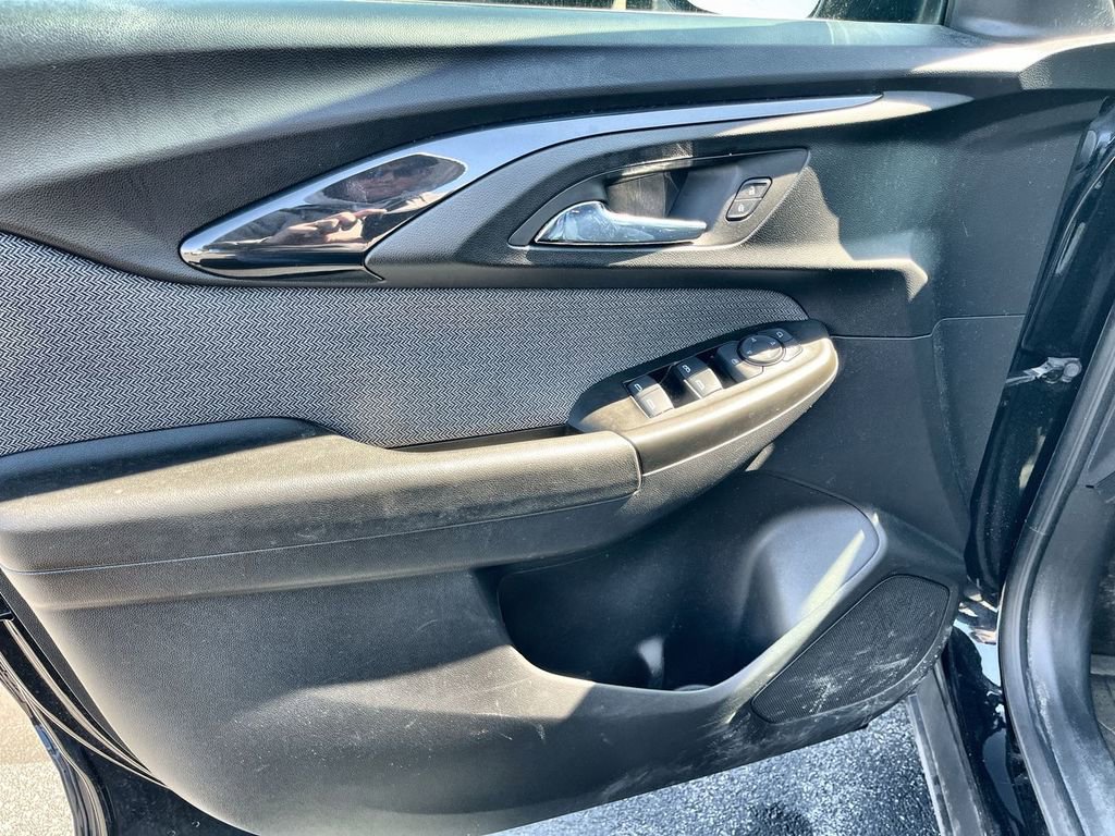 Certified 2023 Chevrolet TrailBlazer LT w/ Convenience Package image 21
