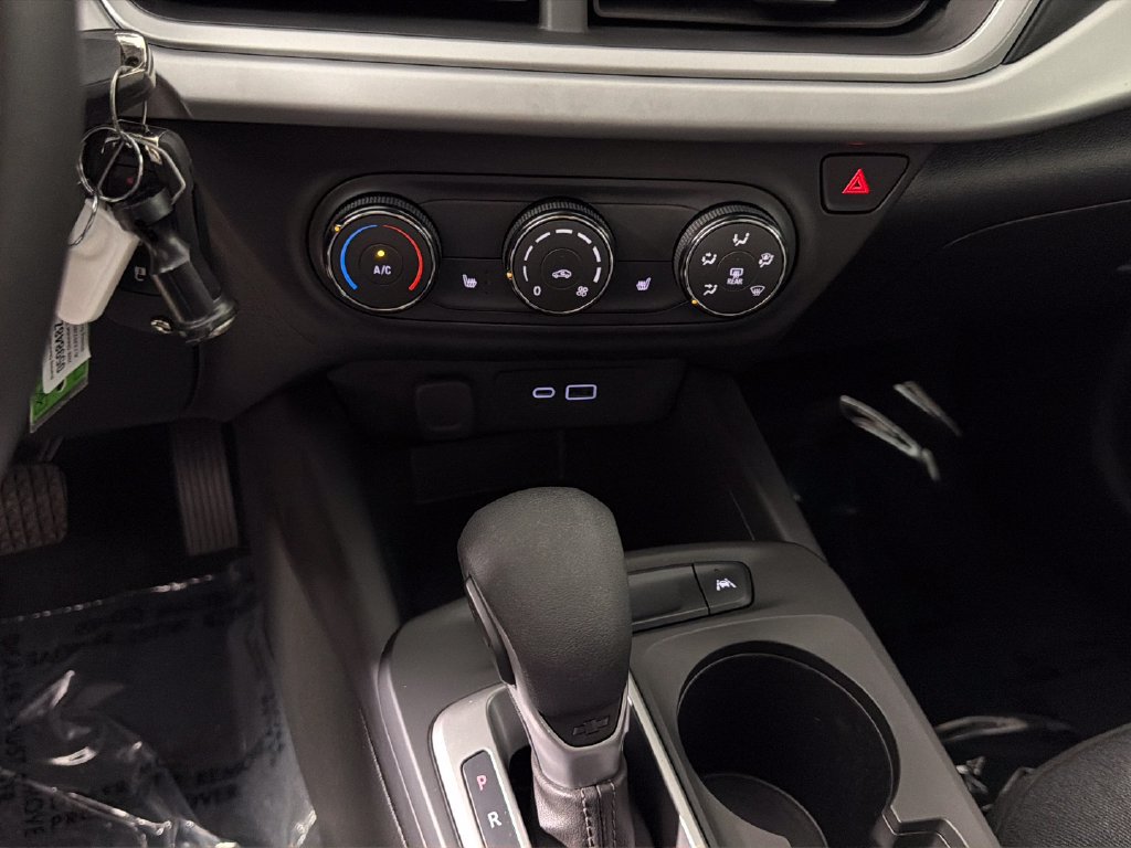 Certified 2024 Chevrolet Trax LS w/ LS Convenience Package FWD image 23