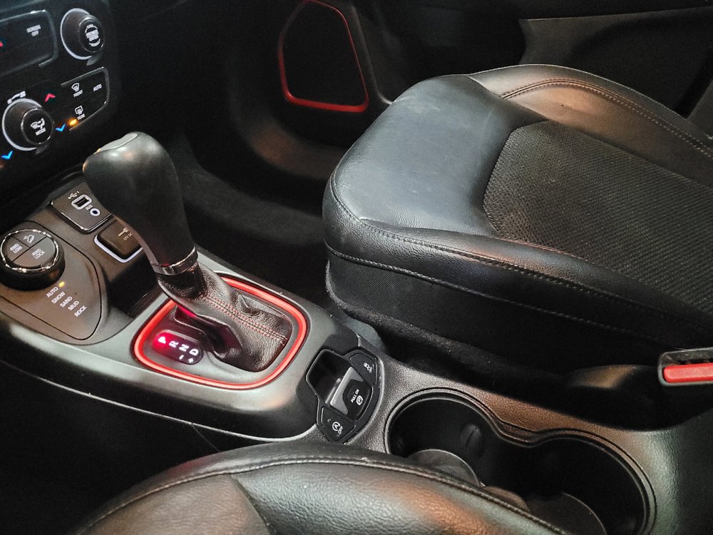 Used 2019 Jeep Compass Trailhawk AWD/4WD image 26