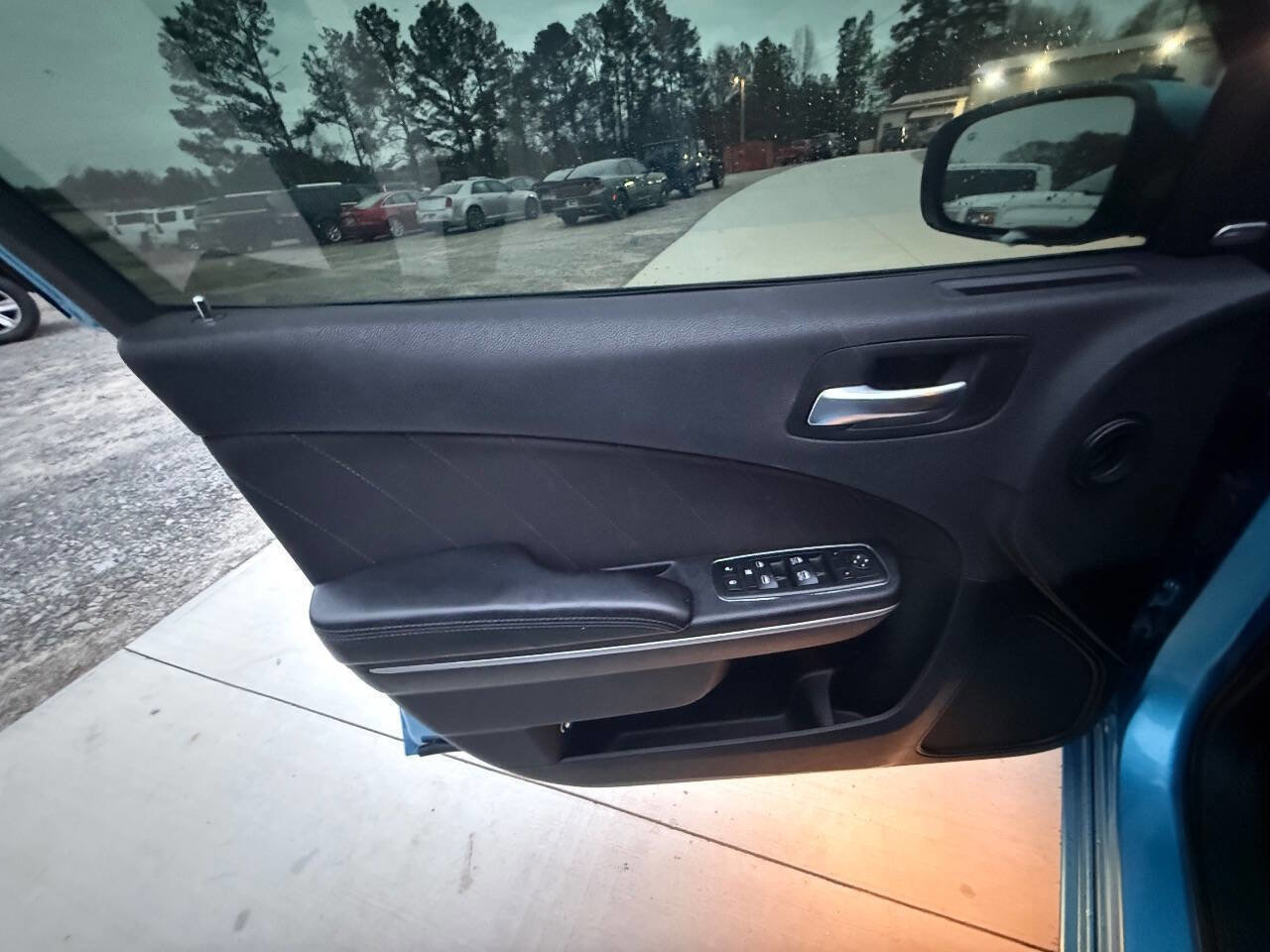 Used 2016 Dodge Charger R/T RWD image 15