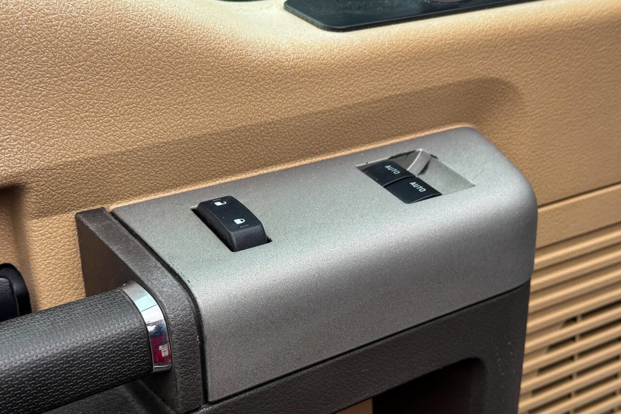 Used 2015 Ford F250 XLT w/ XLT Value Package image 15