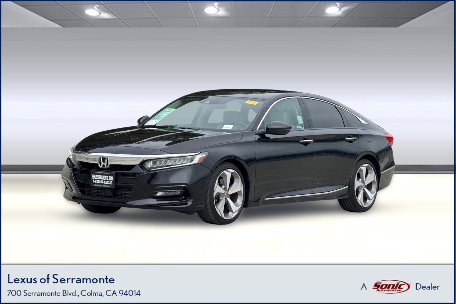 Used 2018 Honda Accord Touring image 1