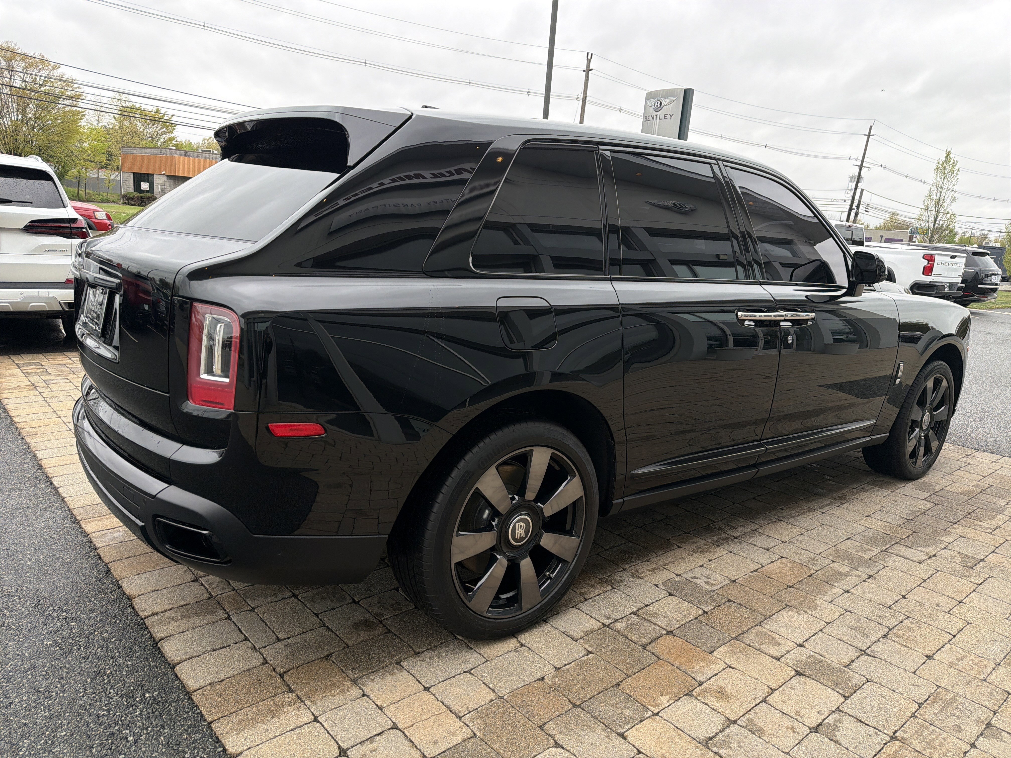 Certified 2023 Rolls-Royce Cullinan w/ Cullinan Package image 14