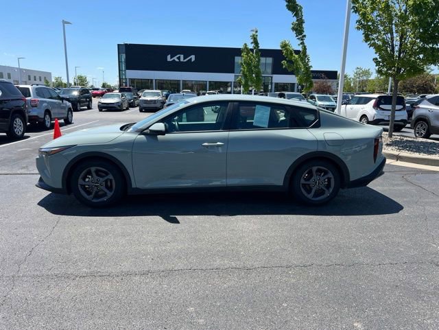 Used 2025 Kia K4 FWD image 5