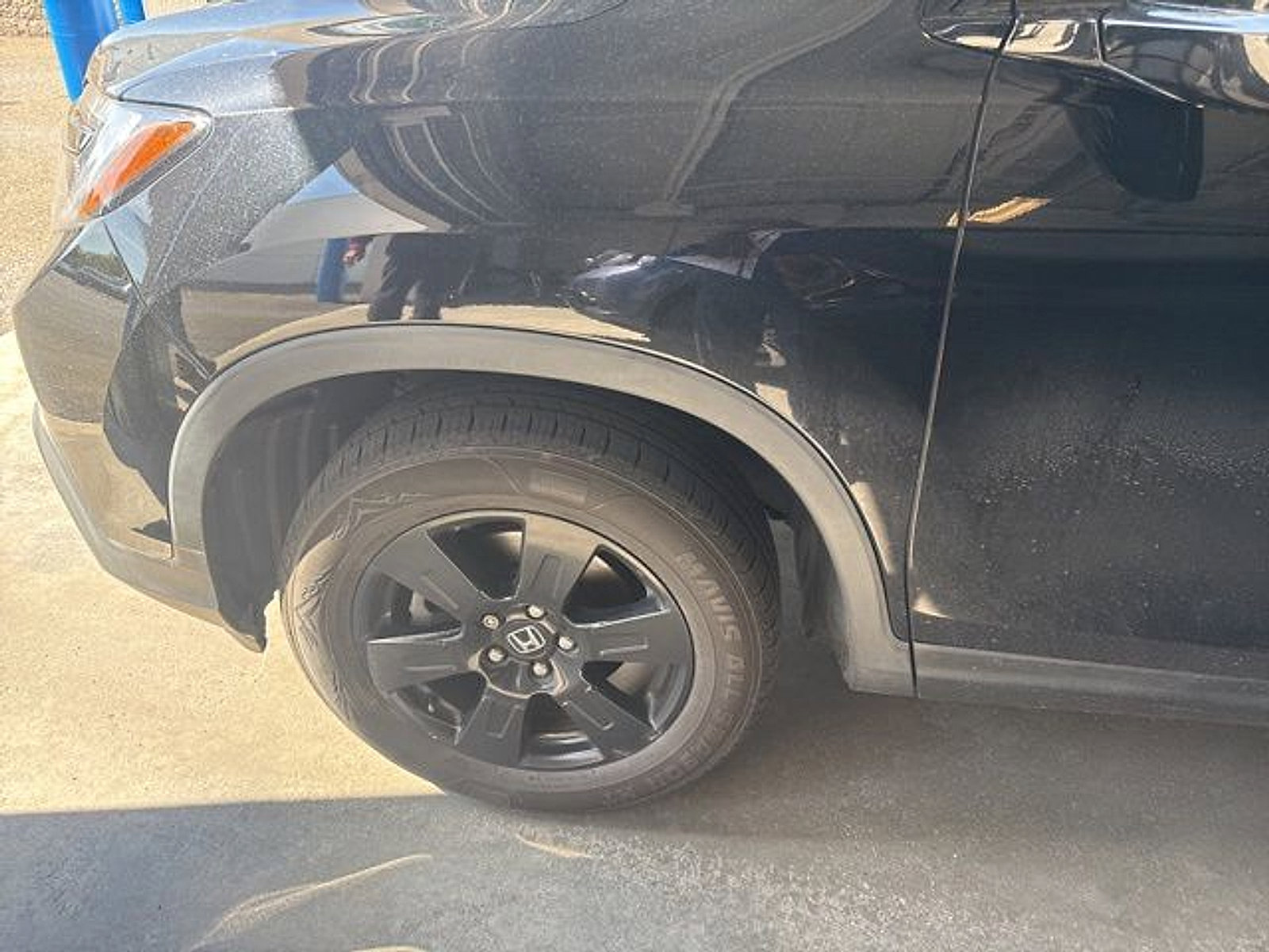 Used 2017 Honda Ridgeline Black Edition image 4