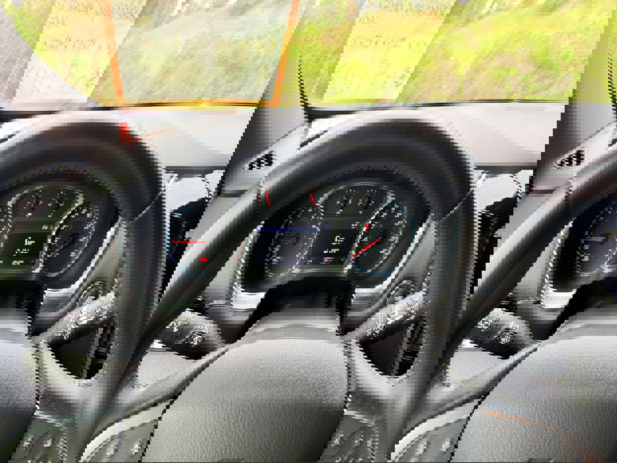 Used 2022 Chevrolet Traverse LT image 14