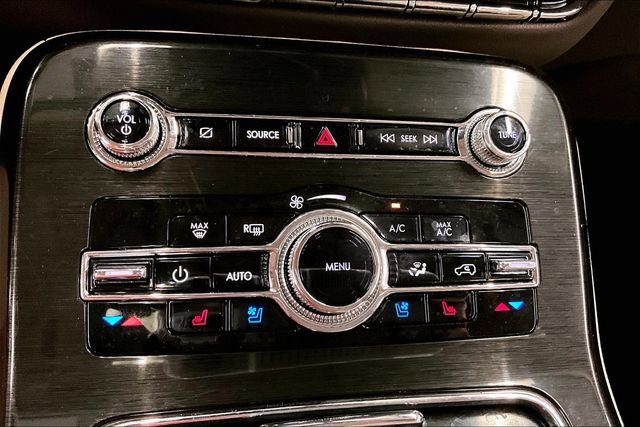 Used 2023 Lincoln Nautilus Reserve image 31