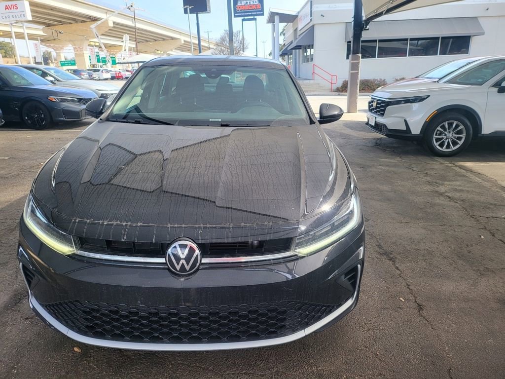 Used 2025 Volkswagen Jetta S image 2