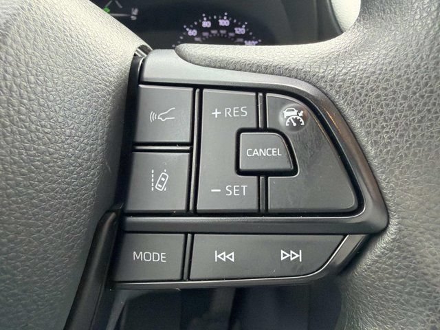 Used 2024 Toyota Sienna LE w/ LE Plus Package AWD/4WD image 21