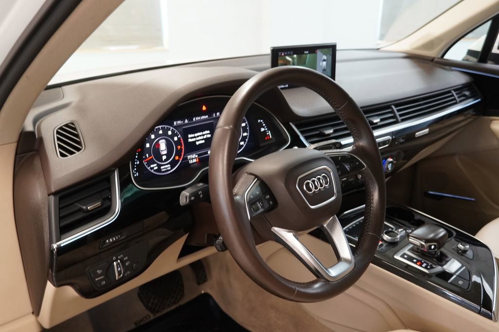 Used 2019 Audi Q7 3.0T Premium Plus w/ Premium Plus Package AWD/4WD image 7