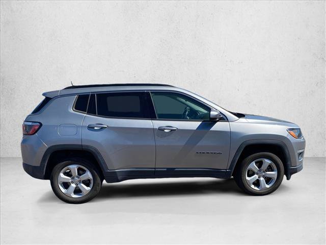 Used 2020 Jeep Compass Latitude AWD/4WD image 4