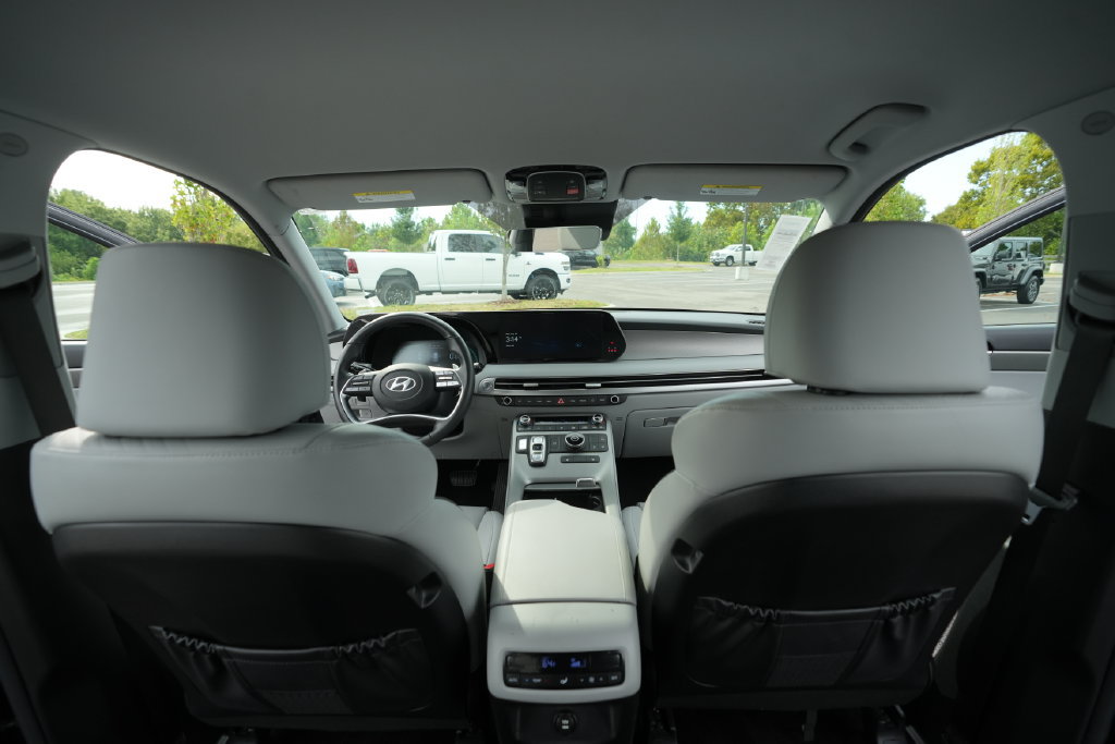 Used 2025 Hyundai Palisade SEL FWD image 26