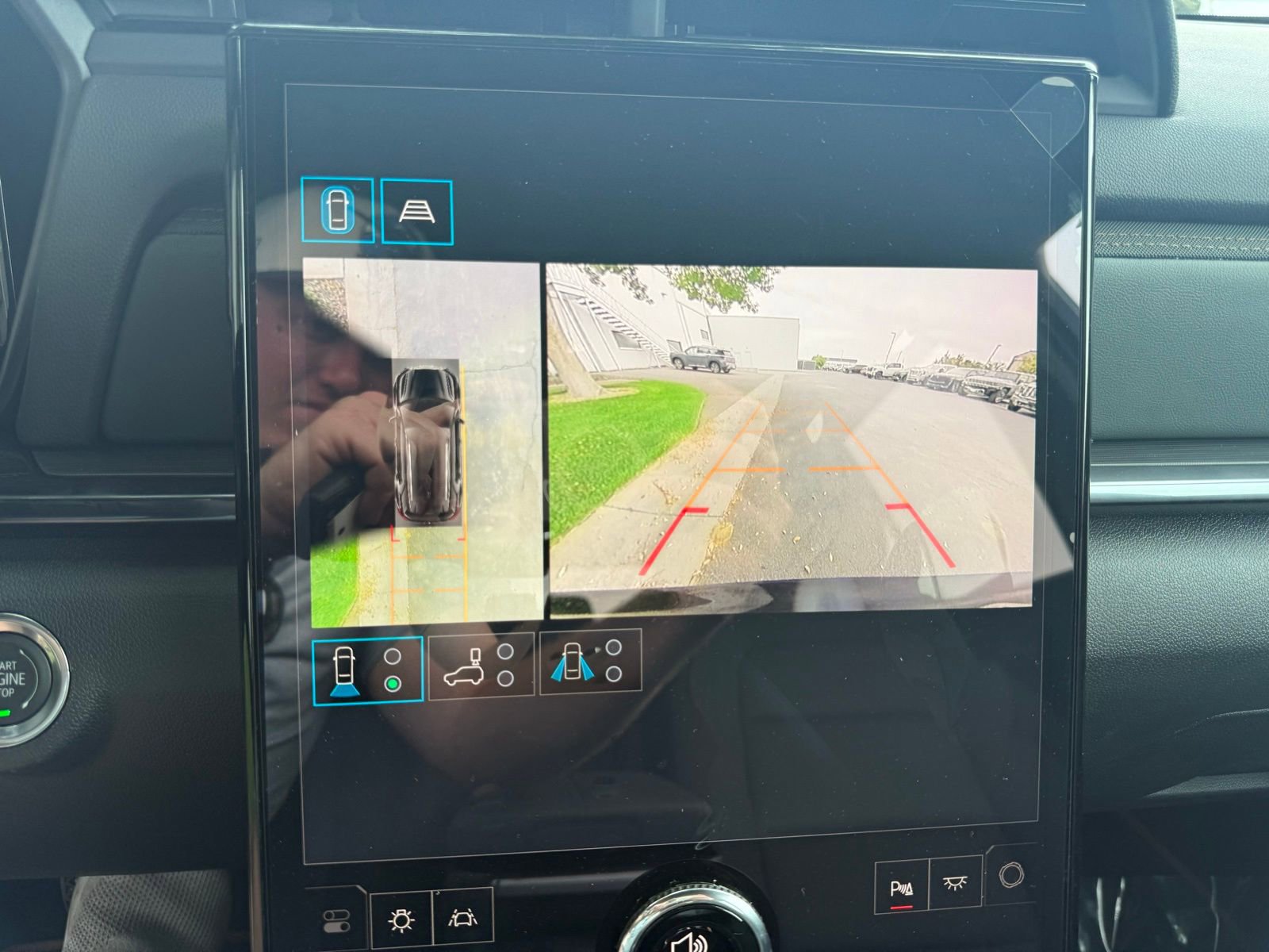 New 2026 GMC Terrain AT4 w/ Convenience Package III image 21