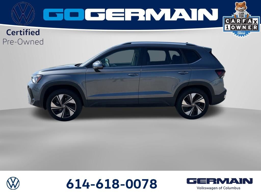 Used 2025 Volkswagen Taos SE AWD/4WD image 2