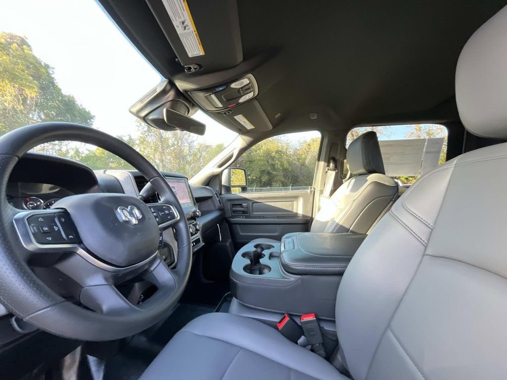 New 2026 RAM 2500 Tradesman w/ Chrome Appearance Group image 10