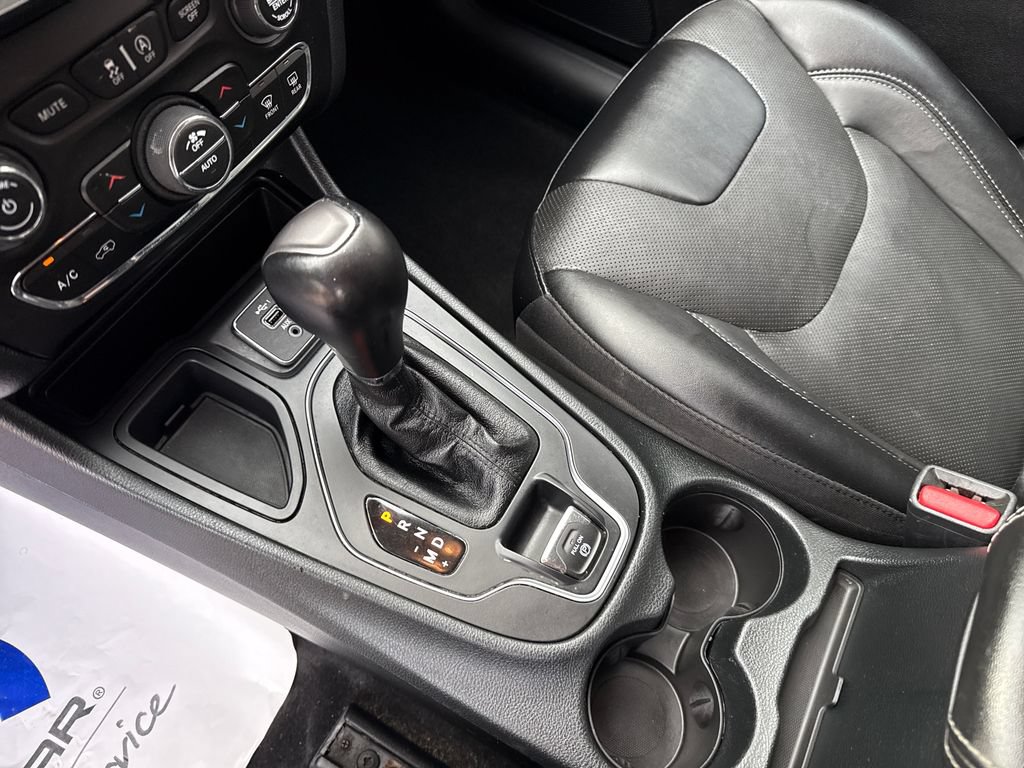 Used 2022 Jeep Cherokee Latitude Lux FWD image 24