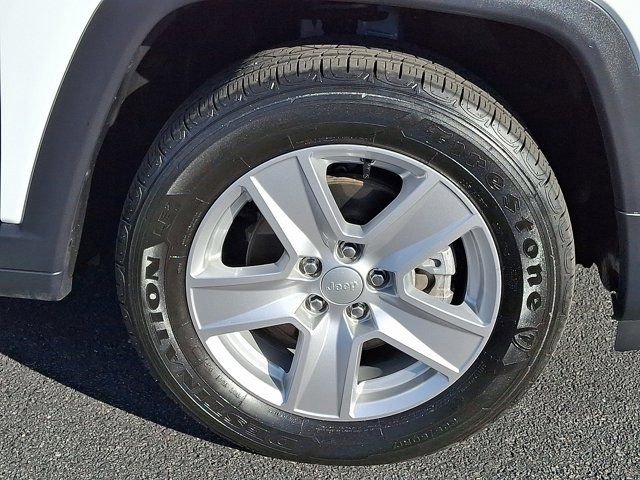 Certified 2022 Jeep Compass Latitude w/ Convenience Group image 11