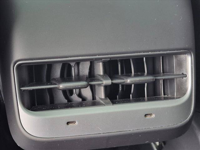 Used 2021 Tesla Model Y 2WD image 17