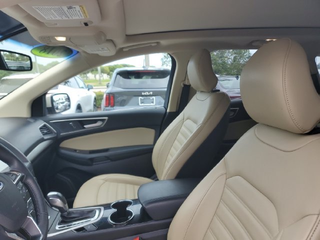 Used 2018 Ford Edge SEL w/ Equipment Group 201A AWD/4WD image 17