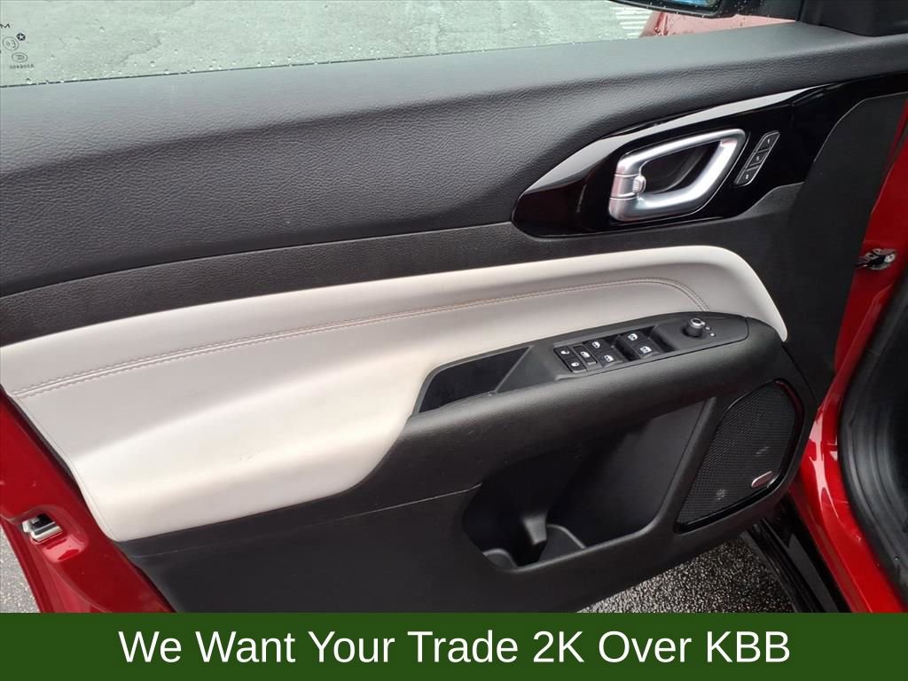 Used 2024 Jeep Compass Limited w/ Elite Group image 10