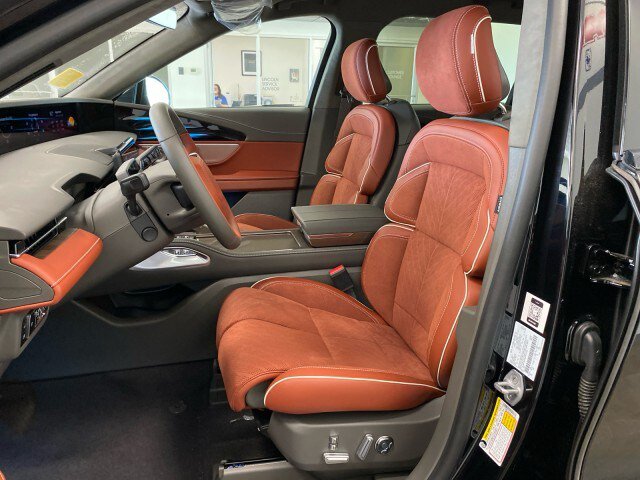 New 2025 Lincoln Nautilus Black Label AWD/4WD image 15