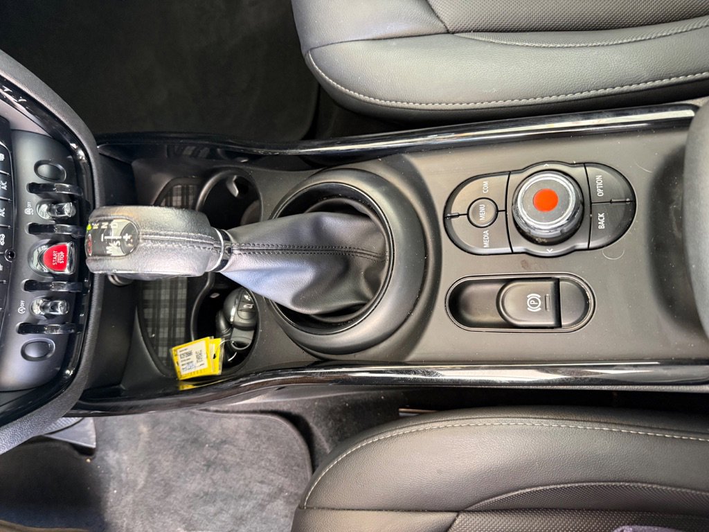 Used 2019 MINI Cooper Clubman ALL4 AWD/4WD image 24