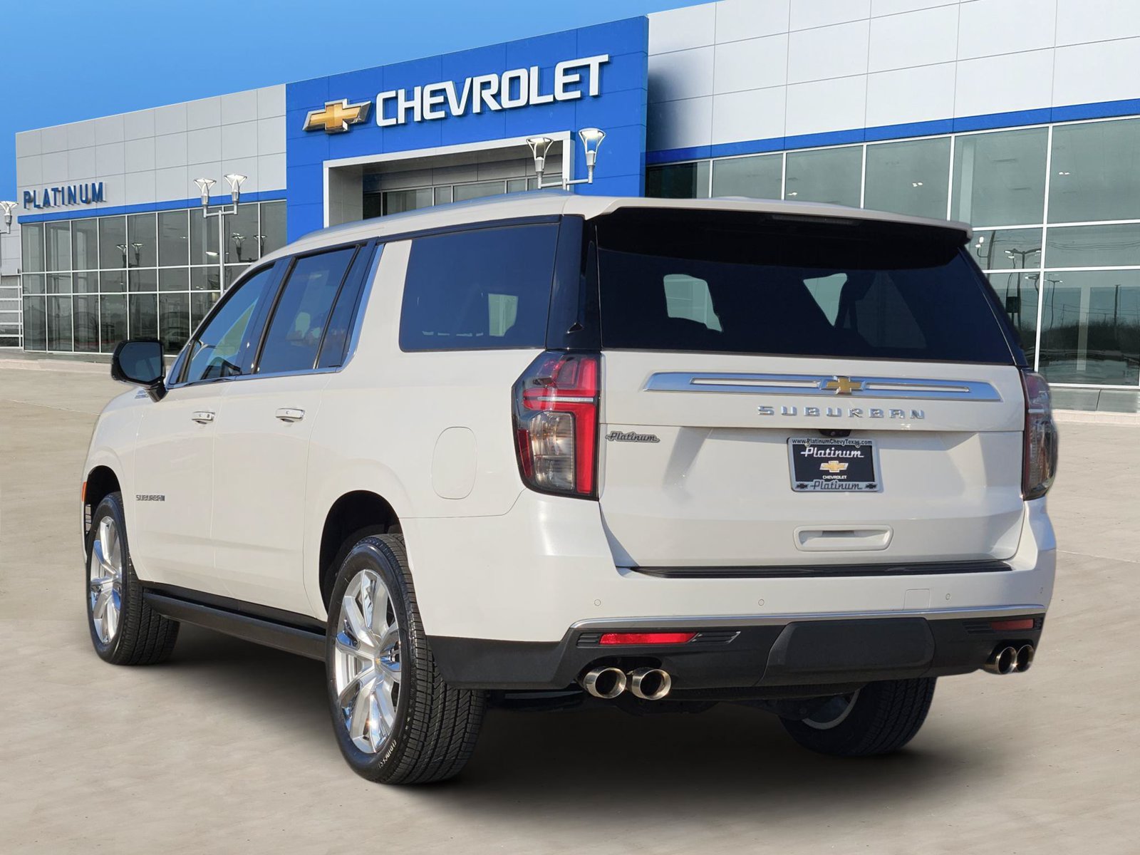 Certified 2023 Chevrolet Suburban High Country AWD/4WD image 4