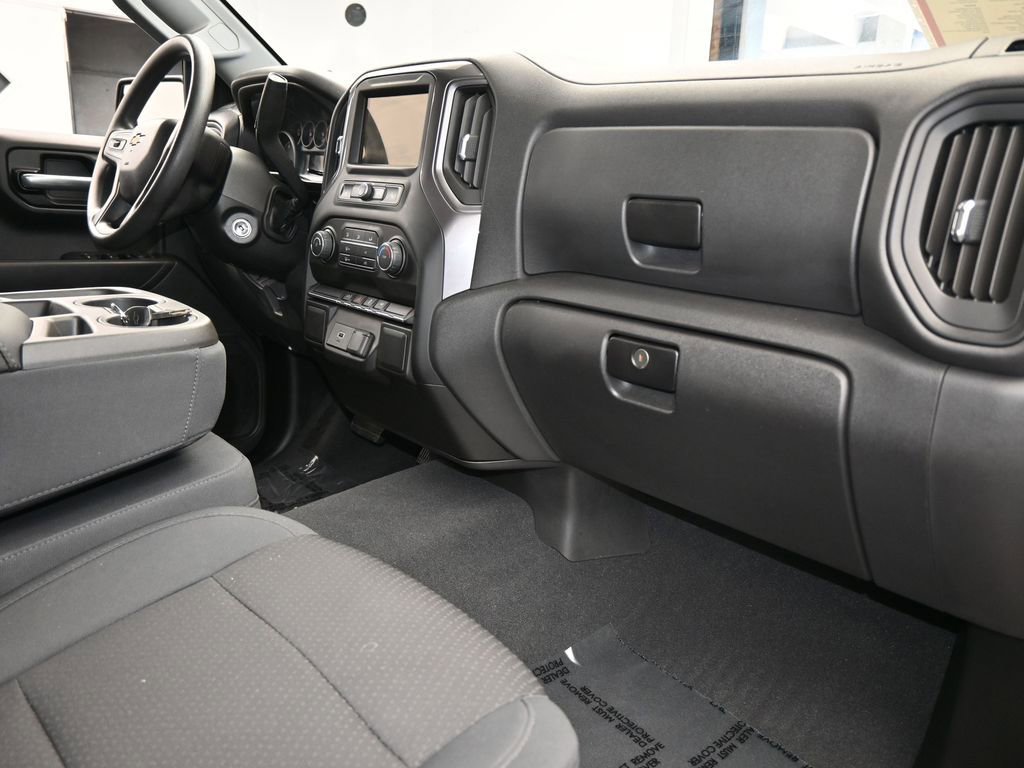 Used 2019 Chevrolet Silverado 1500 Custom w/ Custom Value Package image 43