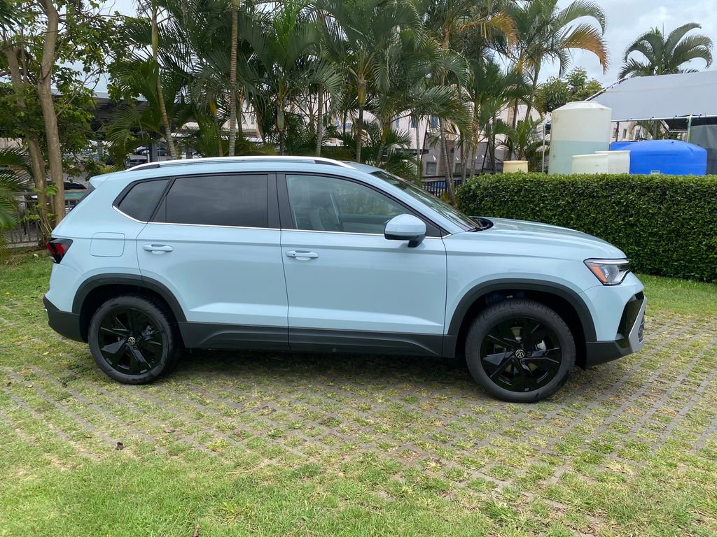 New 2026 Volkswagen Taos SE FWD image 8