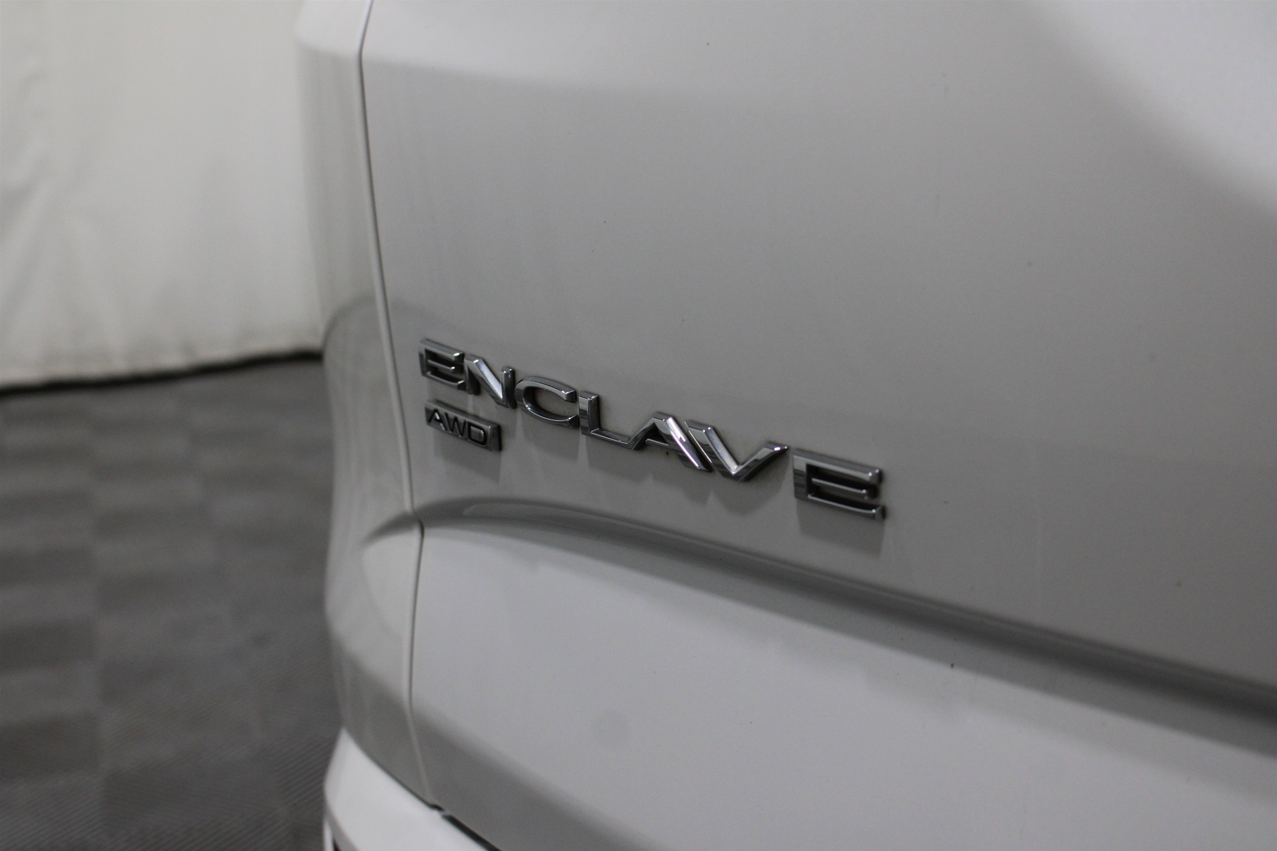 Used 2022 Buick Enclave Avenir w/ Avenir Technology Package AWD/4WD image 26