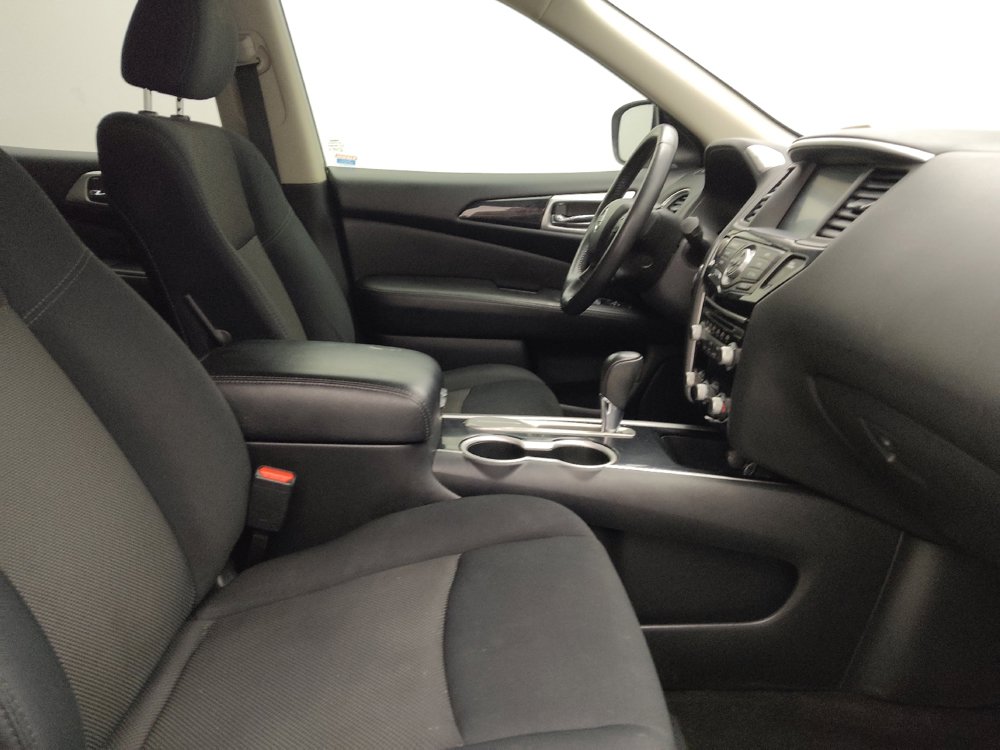 Used 2019 Nissan Pathfinder SV FWD image 21