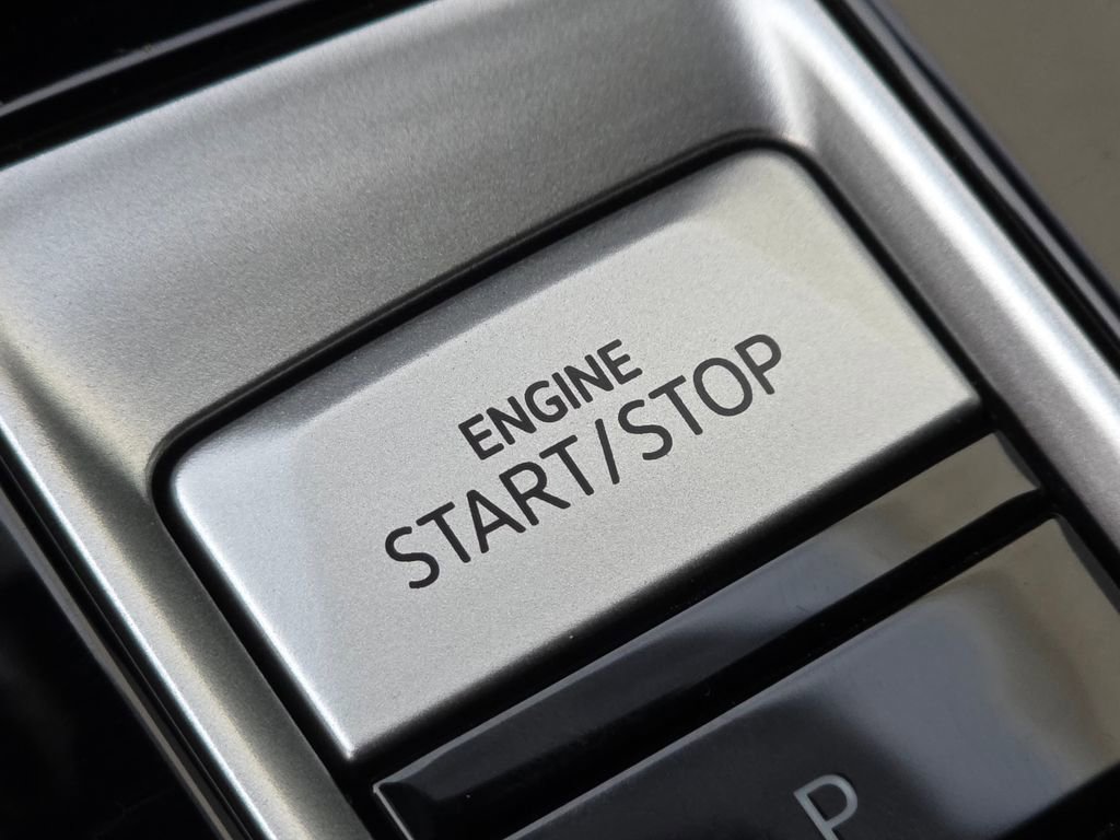 New 2026 Volkswagen Atlas Cross Sport SE image 18