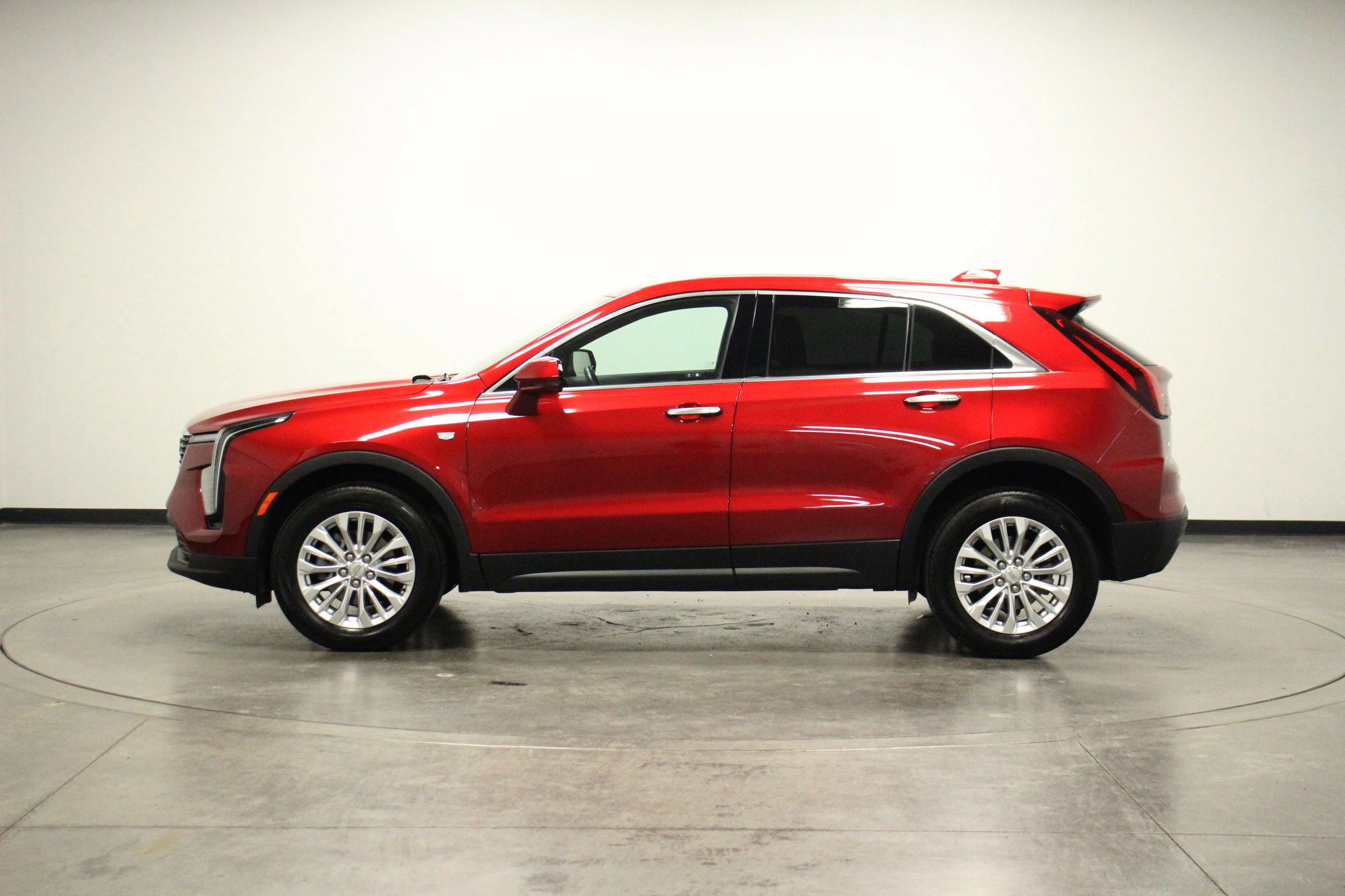Used 2024 Cadillac XT4 Luxury image 5
