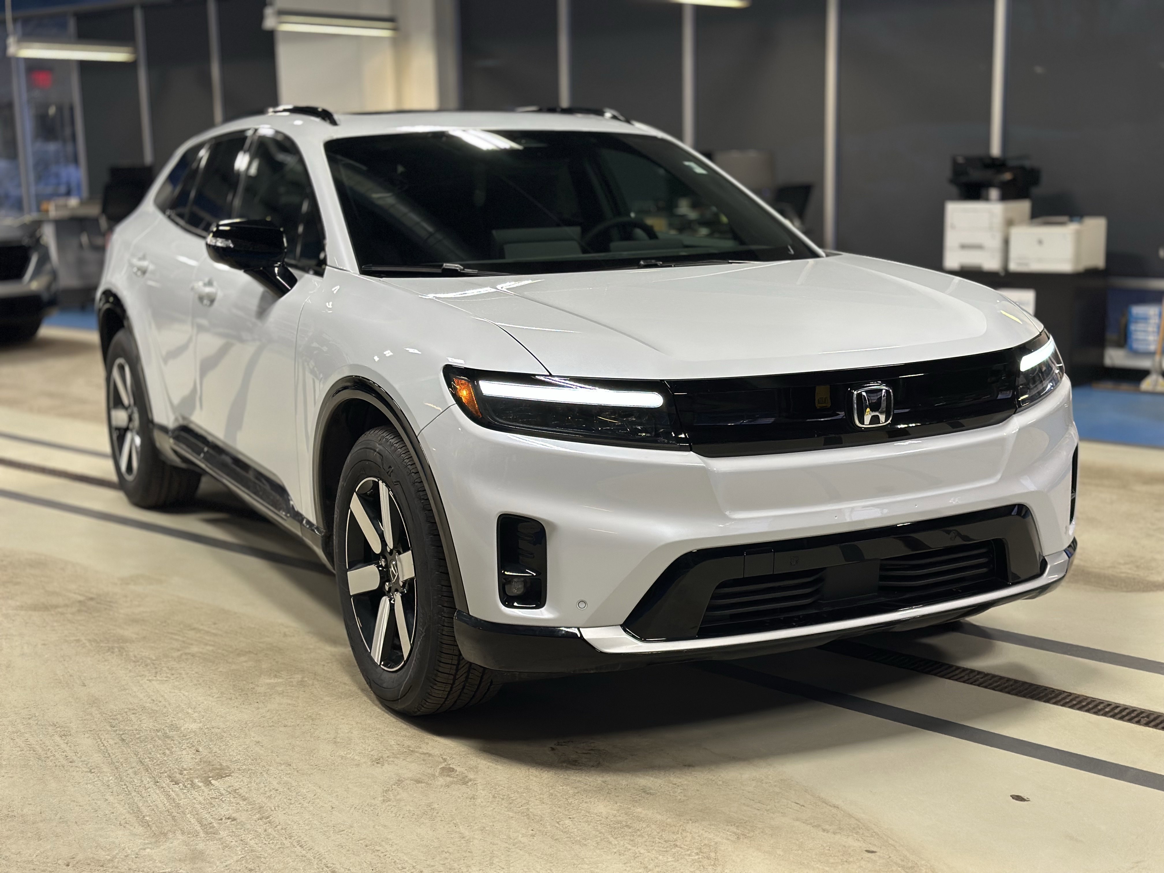 New 2026 Honda Prologue Touring image 3