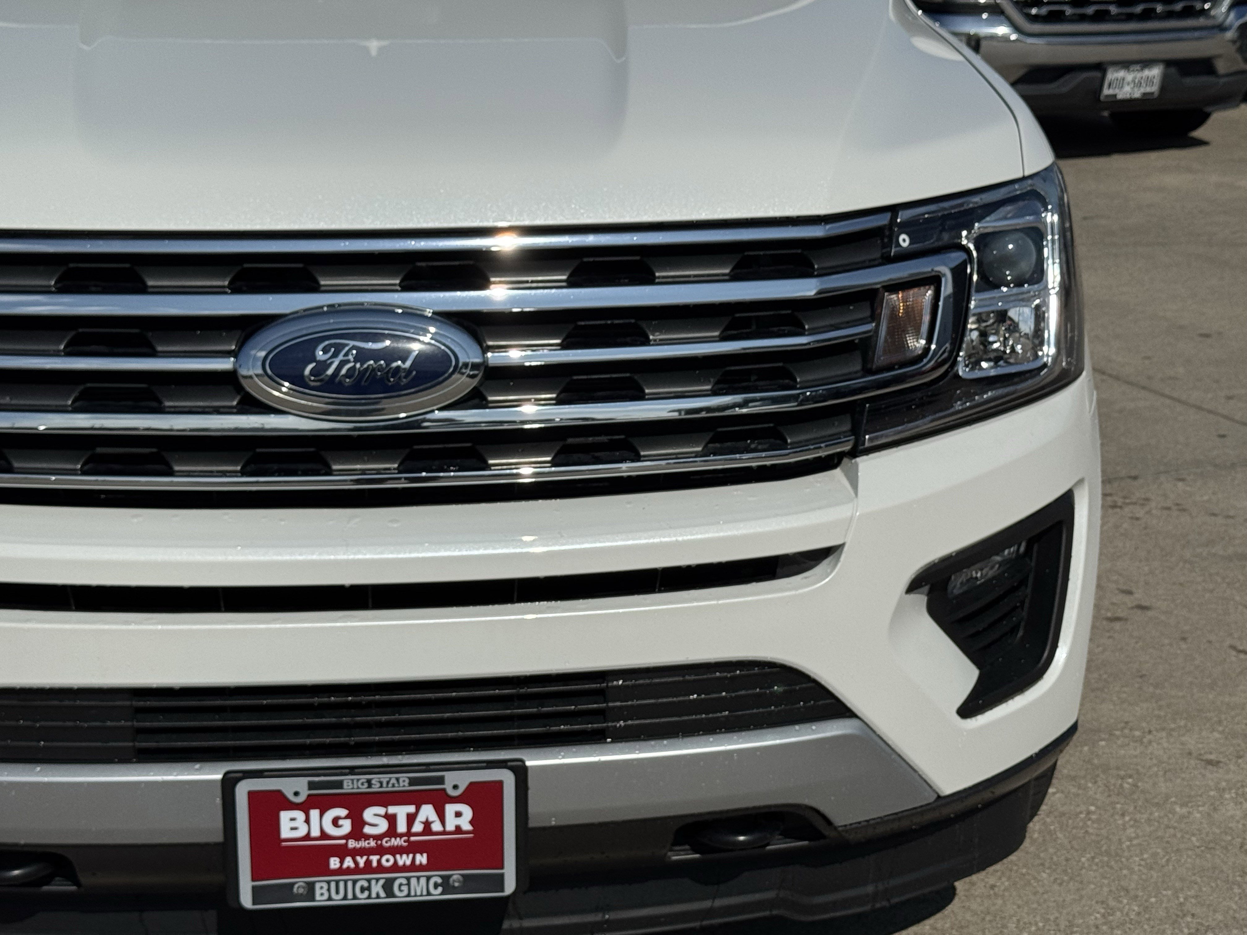 Used 2021 Ford Expedition XLT AWD/4WD image 5