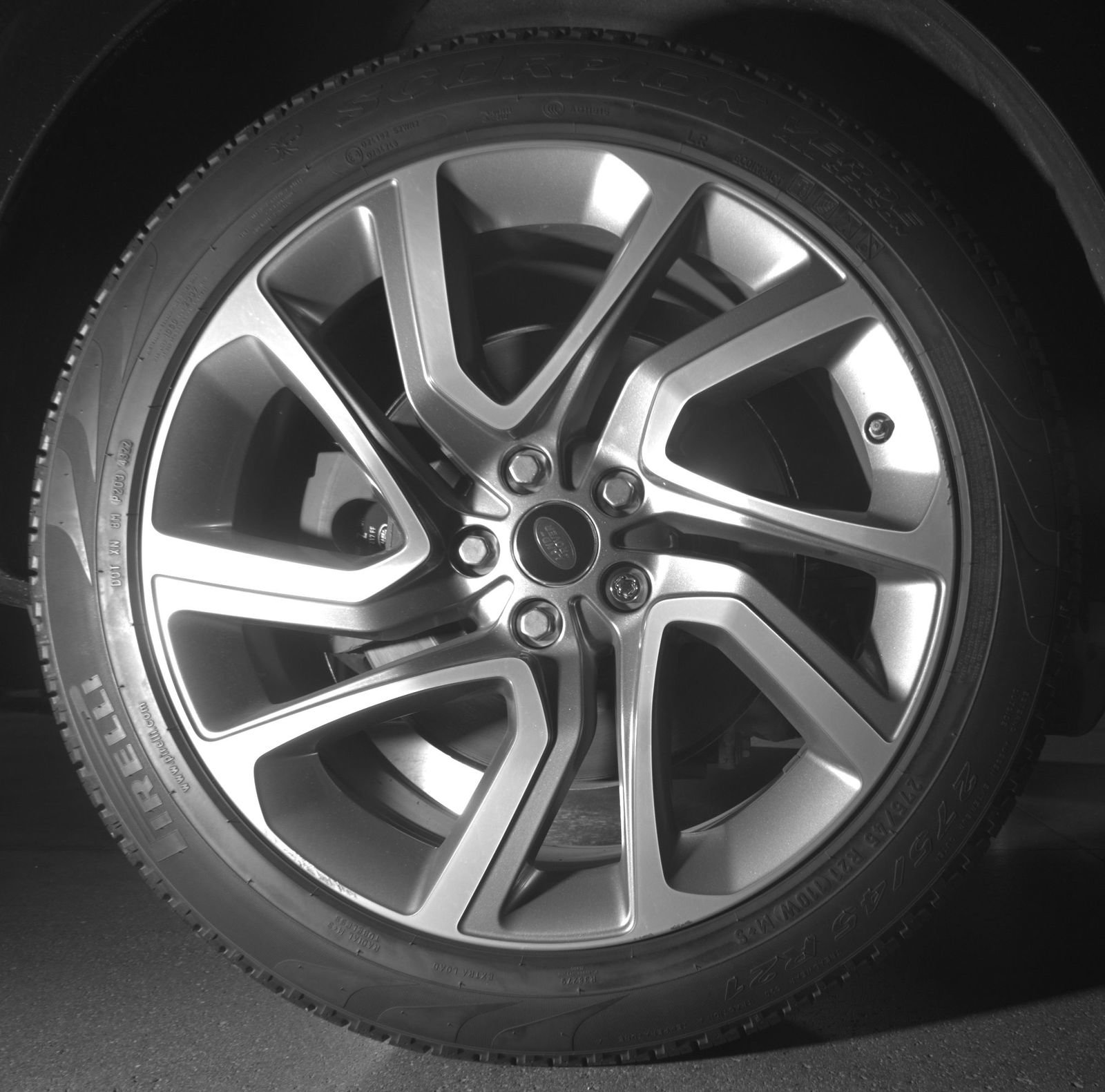 Used 2019 Land Rover Range Rover Sport HSE Dynamic AWD/4WD image 17