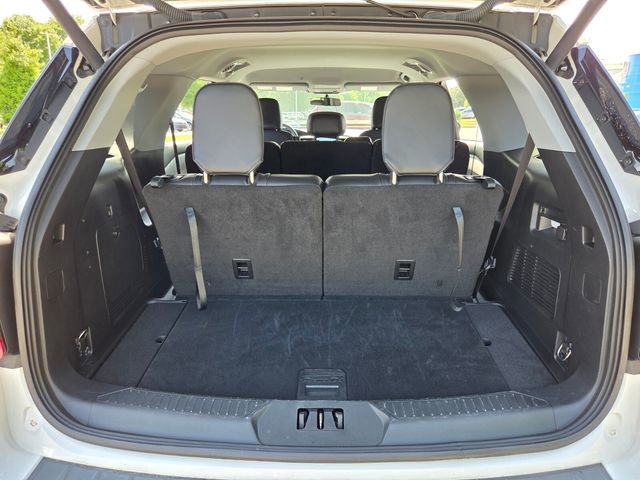 Used 2022 Ford Explorer XLT w/ Equipment Group 202A image 15