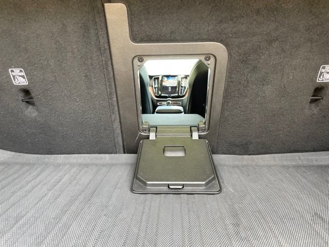 Used 2024 Volvo XC60 B5 Plus AWD/4WD image 55
